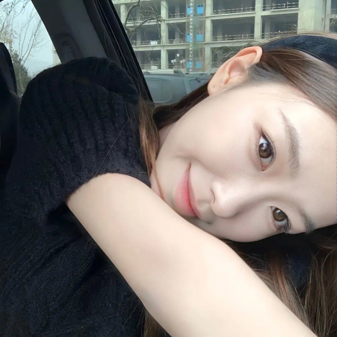 蛇发女妖 封面