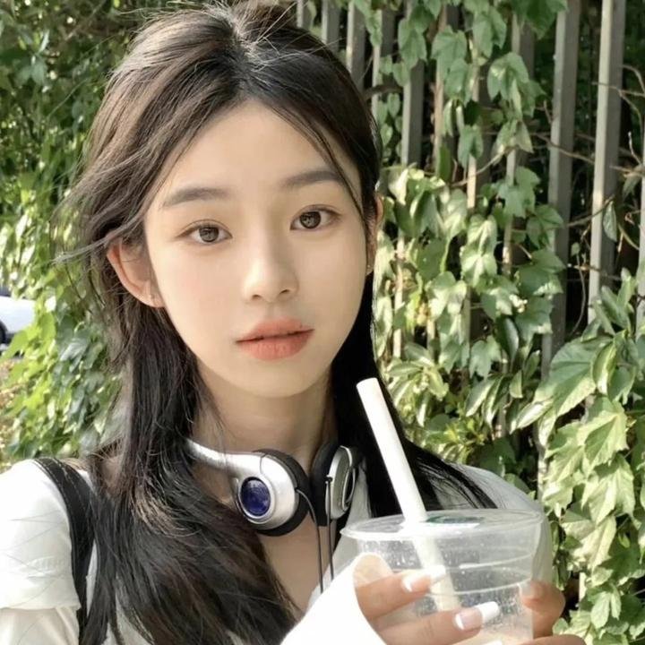 坦克女郎 封面